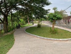 Terlihat Semakin Cantik, Taman Bengawan Solo Menjadi Tempat Alternatif Santai Bersama Keluarga
