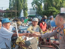 Didampingi Kasat Lantas dan Anggota, Kapolres Kediri Kota Ajak Abang Becak Sarapan Bareng
