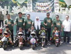 Dukung Perkembangan Olahraga Balap di Bojonegoro, Bupati Anna Hadiri Dandim 0813 Cup Road Race