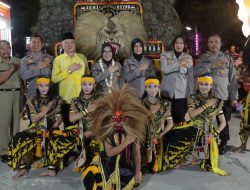 Penampilan Seni Barongan Sambut Kedatangan Tim Penilai Lomba Satkamling Tingkat Polda Jateng