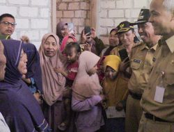 Gubernur dan  Bupati Rembang Apresiasi Hasil Bedah Rumah Tak Layak Huni di Desa Kunir