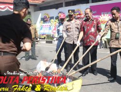 Wakapolres Hadiri Pemusnahan Barang Bukti Tindak Pidana Umum di Kejaksaan Negeri Blora