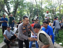 Jum’at Curhat Polres Kediri Kota Bersama Ponpes Wali Barokah di Taman Hutan Joyoboyo Kota Kediri