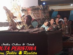 Aksi Apik Enam Dalang Cilik Mampu Memukau dan Menghipnotis Ribuan Warga Sambongrejo