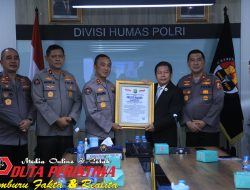 Divhumas Polri Raih Presisi Award Atas Prestasi Strategi Komunikasi Publik