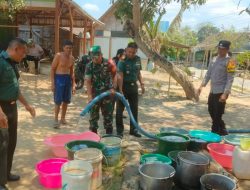 Sambut HUT TNI Ke-78 Kodim 0721/Blora Distribusikan Air Bersih Untuk Warga