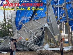 Kapolsek Todanan Cek TKP Kandang Ayam Rubuh Diterpa Angin