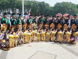 Pimpin Upacara HSN 2023, Pj Bupati Bojonegoro Ajak Santri Berkiprah Wujudkan Kejayaan Indonesia