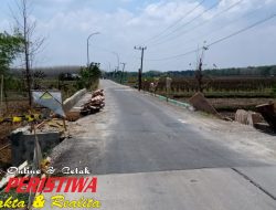 Kurang 2 Hari Batas Akhir Waktu Pelaksanaan Proyek Pelebaran Jembatan di Desa Donan, Papan Informasi Proyek Belum Terpasang