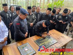 Kangmas R. Moerdjoko HW Bersama Kombes Pol Suryo Sudarmadi Hadiri Baksos dan Resmikan Sumur Bor Panguripan di Bareng Jombang