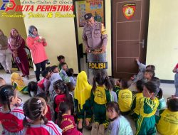 Program Polisi Sahabat Anak Polsek Purwosari Disambut Antusias, Puluhan Anak dari PAUD Desa Pelem Geruduk Mapolsek