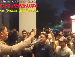 Pleno Rekapitulasi Perolehan Suara Caleg di KPU Kabupaten Bekasi Diwarnai Kericuhan