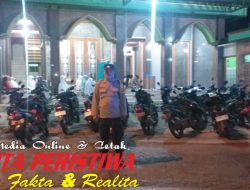 Berikan Rasa Nyaman Kepada Jama’ah Sholat Tarawih di Desa Pojok, Polsek Purwosari Siagakan Anggotanya Berjaga