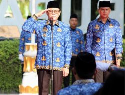 Bertemakan ‘Bergerak Bersama Lanjutkan Merdeka Belajar’, Pemkab Bojonegoro Gelar Upacara Hardiknas
