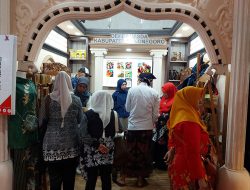 Tampil Dalam Pameran Dekranas Ke-44 di Pura Mangkunegaran, Produk UMKM Bojonegoro Diminati Pengunjung