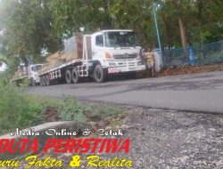 Diduga Abaikan Kelas Jalan, Kendaraan Berat Pengangkut Barang MIlik Pertamina Dihadang Warga Saat Melintas di Sambong