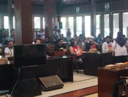 Audiensi Front Blora Selatan Dengan Komisi B DPRD Blora Sempat Diwarnai Kericuhan
