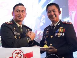 Hari Bhayangkara ke- 78, Dandim Bojonegoro berikan Surprise dan Ucapan Selamat Kepada Kapolres