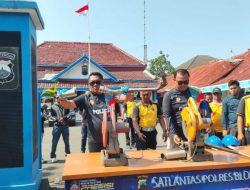 Pastikan Keamanan dan Ketertiban Jelang Pilkada, Polres Blora Musnahkan Ratusan Knalpot Brong