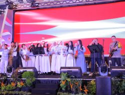 Alunan Petikan Melodi Kapolda Lampung dan Nyanyian Pelajar SMA 2 Getarkan Semangat Persatuan untuk Pilkada