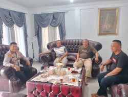 Sambangi Tokoh Masyarakat, Kapolsek Banjit Sampaikan Pesan Kamtibmas