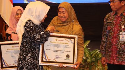 Pelayanan Publik Terbaik di Jawa Tengah, Pemkab Blora Terima Penghargaan dari Ombudsman