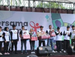 Bersama ODHA, Dinkes Bojonegoro Gelar Senam GERMAS dan Cek Kesehatan Peringati Hari AIDS Sedunia