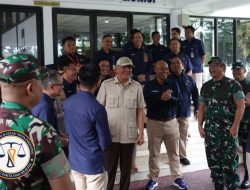 Kasad Dampingi Menhan RI Kunjungi SMA Taruna Nusantara dan PT Pindad di Malang