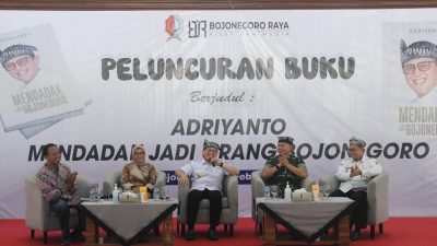 Buku “Mendadak Jadi Orang Bojonegoro” Jadi Kado Terindah di Akhir Masa Tugas Pj Bupati Adriyanto di Bojonegoro