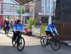 Pererat Kekompakan, Kapolres Gowes Bareng Pengurus Bhayangkari Cabang Bojonegoro