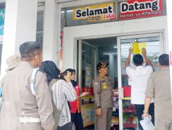 Pemkab Bojonegoro Pasang Stiker Toko Modern Berjejaring, Tanda Lengkap Kantongi Izin