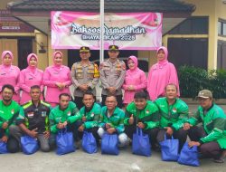 Bhayangkari Ranting se-Cabang Bojonegoro Gelar Baksos, Salurkan Paket Sembako Kepada Tukang Ojek