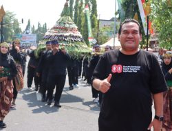 Blora Meriahkan HUT ke-80 RI dengan Pawai Karnaval Pelajar, Ribuan Warga Padati Jalanan