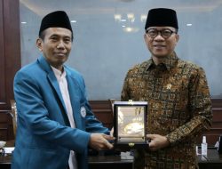 Gandeng LPQQ, Mendes PDT Berkomitmen Berantas Buta Huruf Alqur’an di Desa