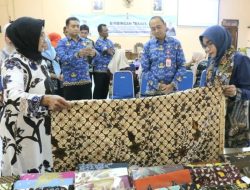 Ketua Dekranasda Bojonegoro Ajak Pelaku IKM Batik Terus Berinovasi dan Berkolaborasi
