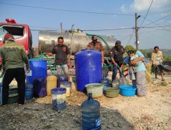 GRIB JAYA Blora Salurkan Bantuan Air Bersih untuk Warga Desa Gandu yang Terdampak Kekeringan