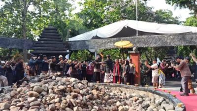 Prosesi Pengambilan Api Warnai HJB ke-348 Bojonegoro, Lambang Semangat Tak Padam Membangun Daerah