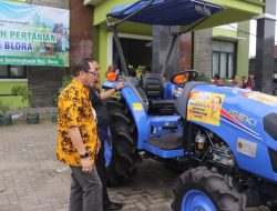 Petani Blora Dapat Bantuan Ratusan Alsintan dari Pusat