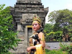 Lila Kavya, Guru SMPN 5 Bojonegoro yang Tekun Lestarikan Seni Tradisi di Era Digital