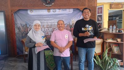 Alumni Kedokteran Universitas Airlangga 1987 Gelar Bakti Sosial dan Penyuluhan Kesehatan di Malang