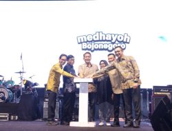 Bupati Setyo Wahono Launching Logo Medhayoh Bojonegoro di Festival Banyu Urip 2025