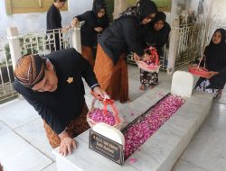 Hari Jadi ke-276 : Ziarah Makam Mantan Bupati Blora Terus Dibudayakan dan Dipertahankan