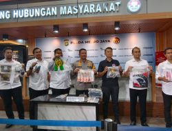 Polda Metro Jaya Gagalkan Rencana Aksi Kerusuhan, Pelaku Siapkan Bom Molotov dan Merekrut Massa