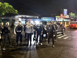 Pimpin Patroli Malam, Wakapolres Jember : Wujudkan Keamanan dan Kenyamanan Warga adalah Komitmen