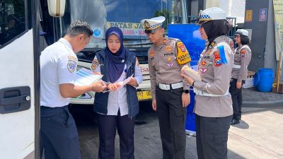 Ops Keselamatan Semeru 2026 Polresta Malang Kota Gelar Ramp Check Bus dan Angkot