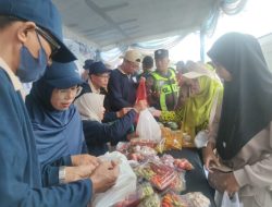 Warga Antusias Belanja Kebutuhan Pokok di Gerakan Pangan Murah Pemkab Bojonegoro