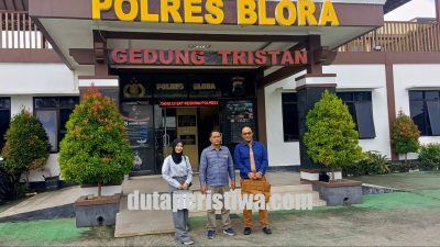 Agus Palon Penuhi Panggilan Polres Blora Terkait Dugaan Perusakan Jalan Cor di Jepon