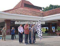 Bupati dan Wabup Bojonegoro Pimpin Langsung Pemberangkatan Warga yang Balik ke Tempat Perantauan
