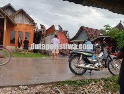 Angin Puting Beliung Terjang Desa Sumber Kradenan, Dua Rumah Rusak Parah