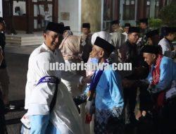 Bupati Bojonegoro Resmi Lepas Keberangkatan CJH Kloter 37 dan 38